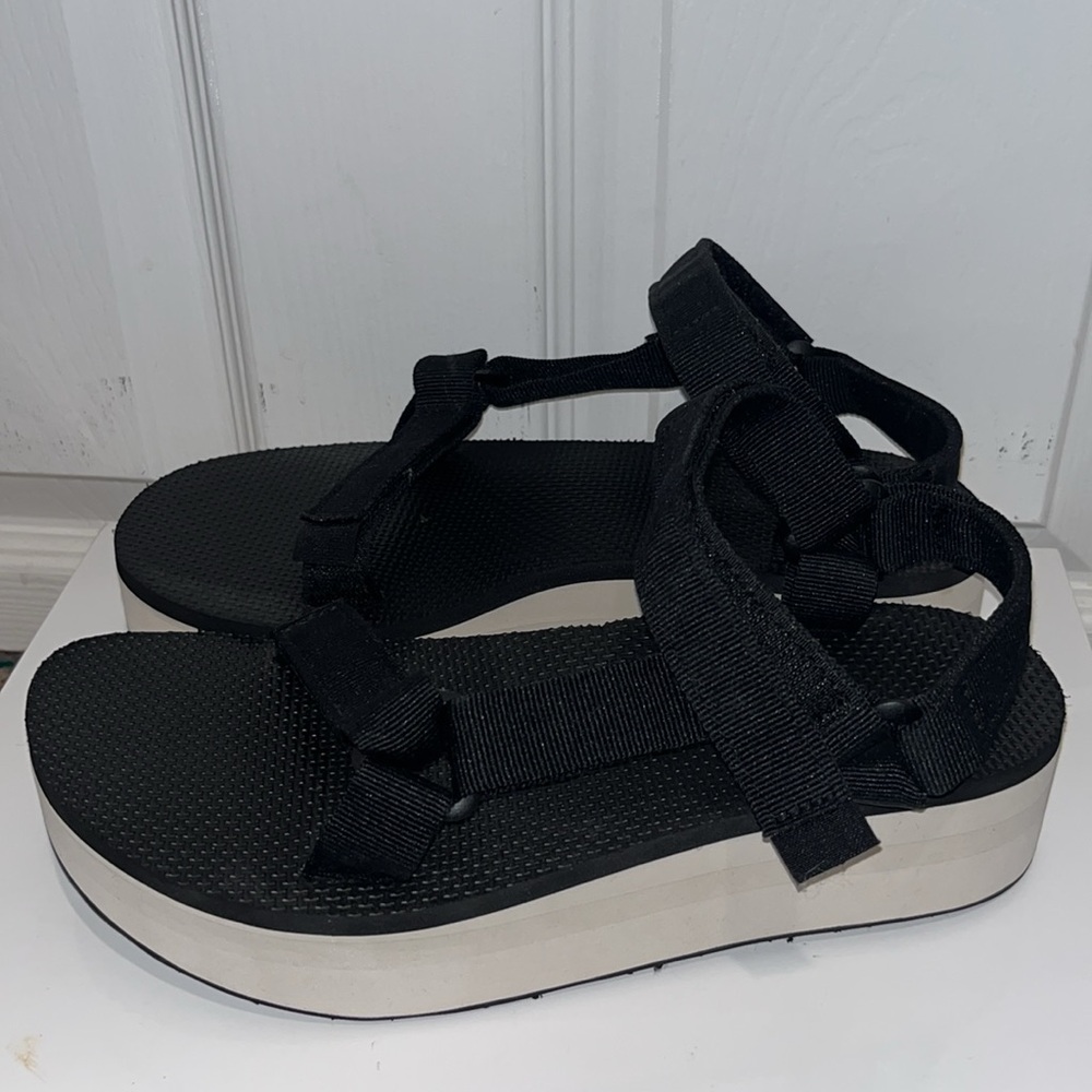 TEVA Universal flatform sandals - Picture 3 of 6